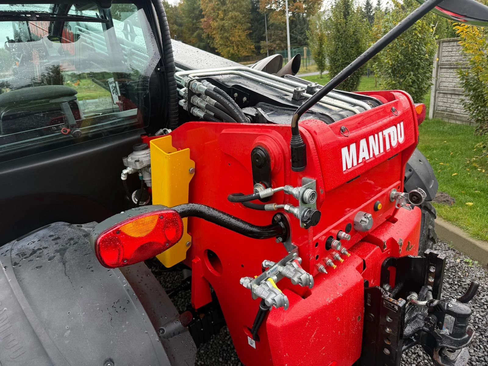 Телескопичен товарач Manitou MLT 741-120 V+ ЛИЗИНГ - изображение 10