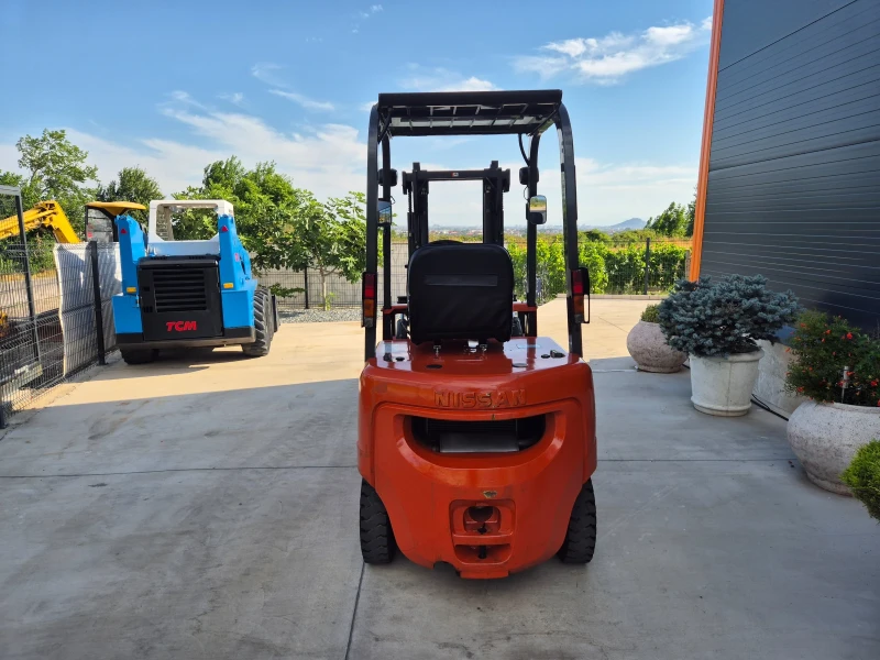 Мотокар Nissan 1.5 тона / АВТОМАТ / КАТО НОВ !, снимка 4 - Индустриална техника - 50857398