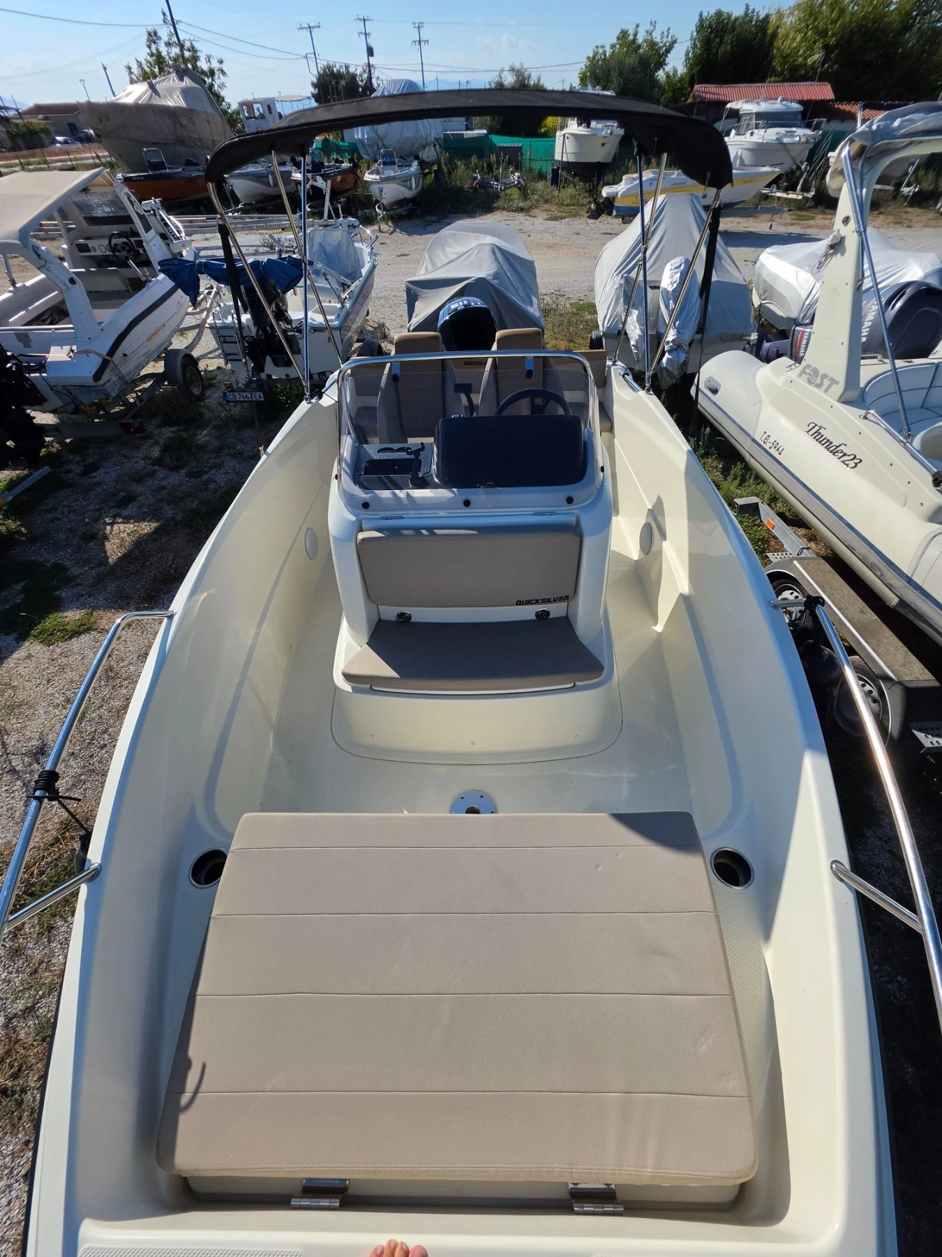 Моторна яхта Quicksilver 555 activ open smart pack, снимка 14 - Воден транспорт - 56199704