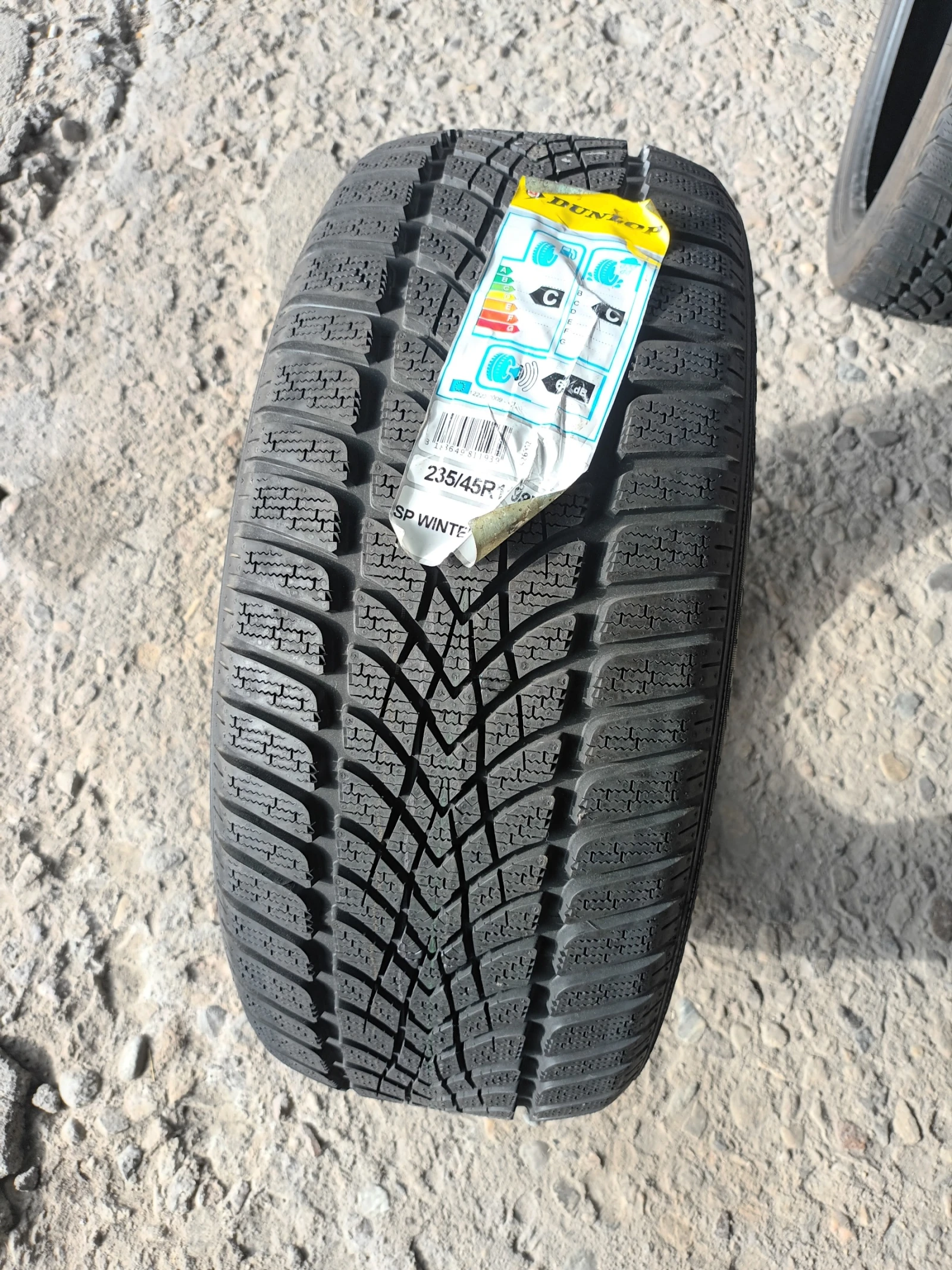 ���� 235/45R18 | Mobile.bg � ����������� 1