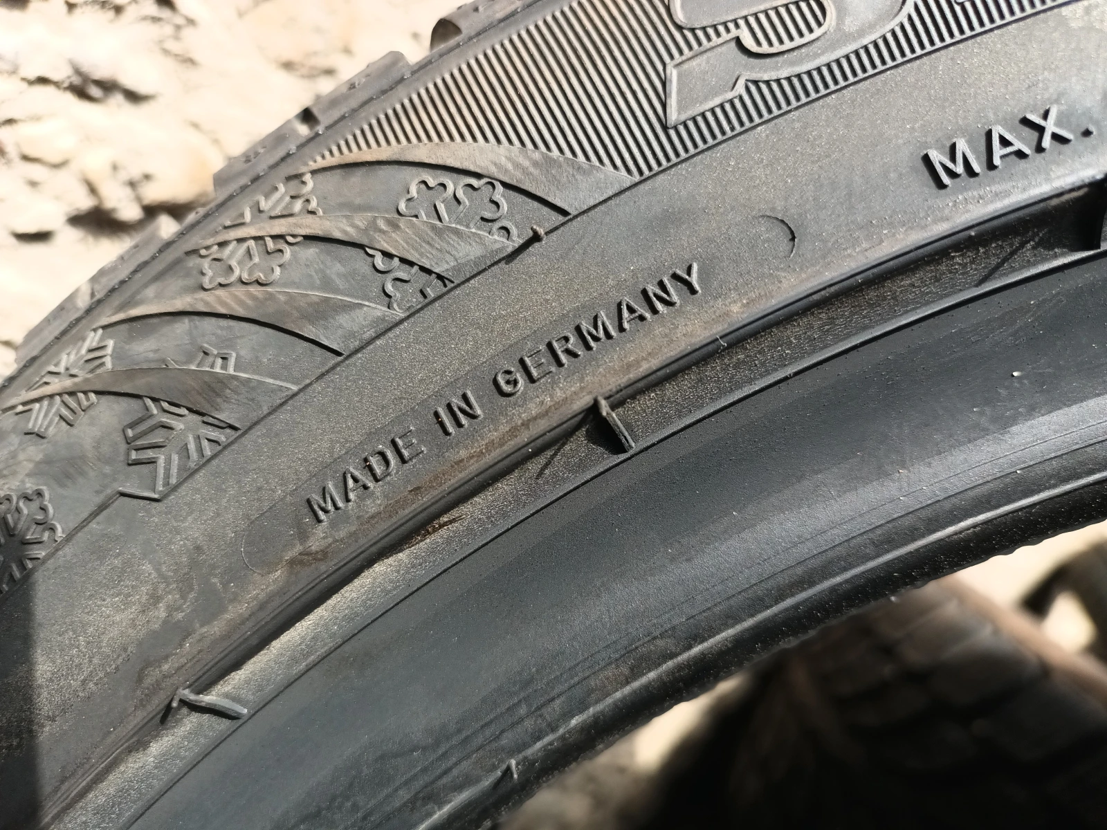 ���� 235/45R18 | Mobile.bg � ����������� 8