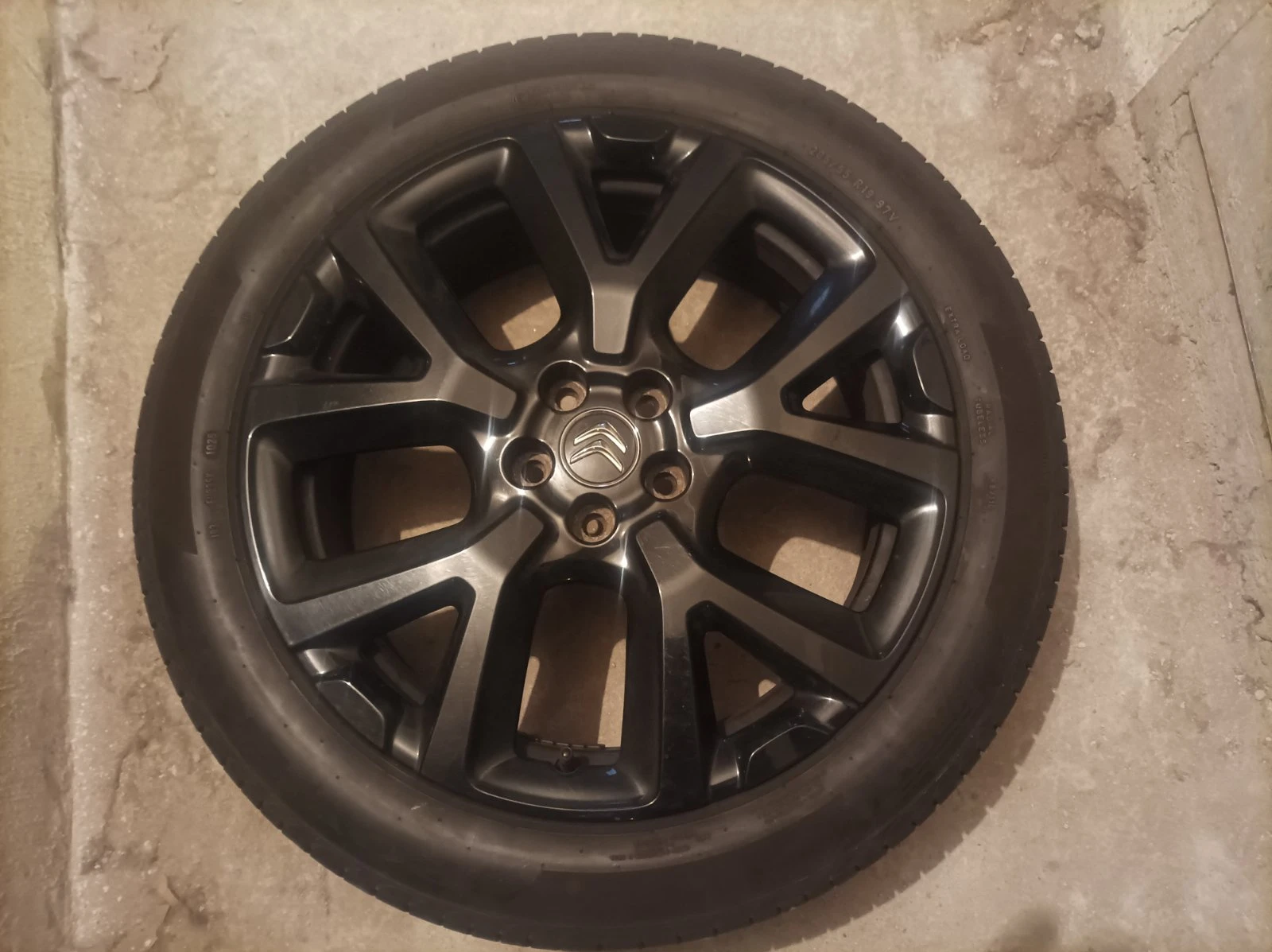 Гуми с джанти Pirelli 205/55R19