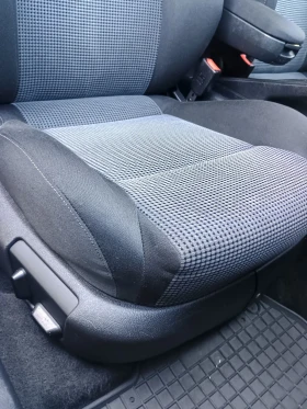 VW Golf * 1.9TDI 4X4 * HIGHLINE * XENON * ЕЛ.СЕДАЛКИ * , снимка 13