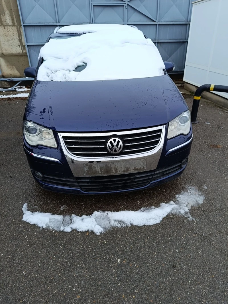 VW Touran, снимка 4 - Автомобили и джипове - 43451197