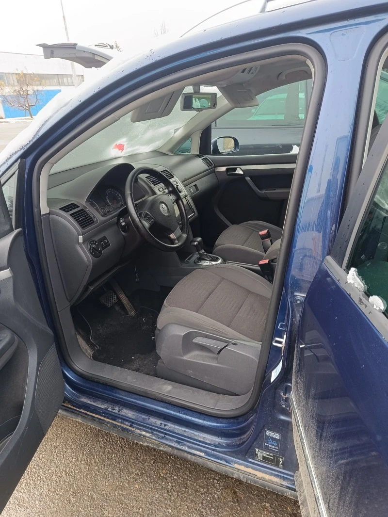 VW Touran, снимка 1 - Автомобили и джипове - 43451197