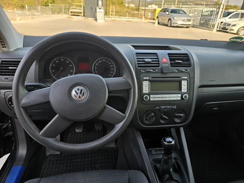 VW Golf 1.4i, снимка 8 - Автомобили и джипове - 47003431