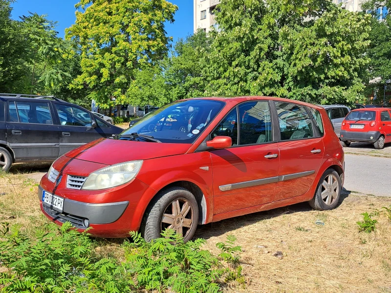 Renault Scenic, снимка 1 - Автомобили и джипове - 47832134