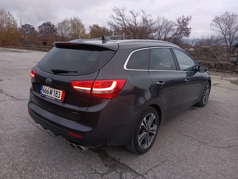 Kia Ceed 1.6 crdi avtomatik, снимка 4 - Автомобили и джипове - 47995325