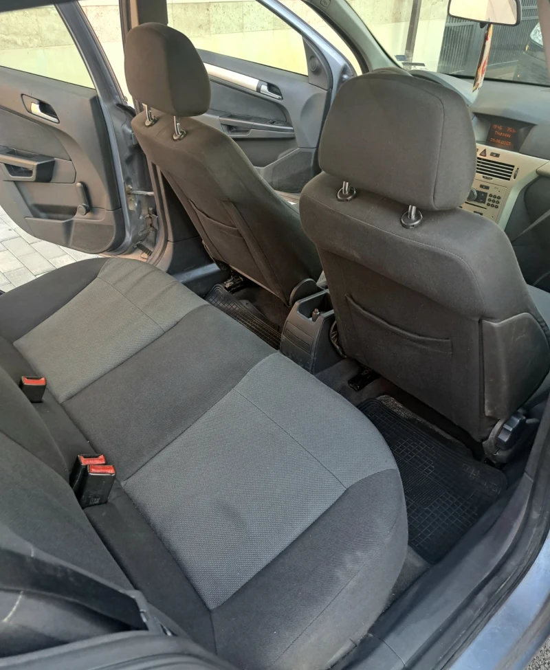 Opel Astra Н, снимка 6 - Автомобили и джипове - 50912129