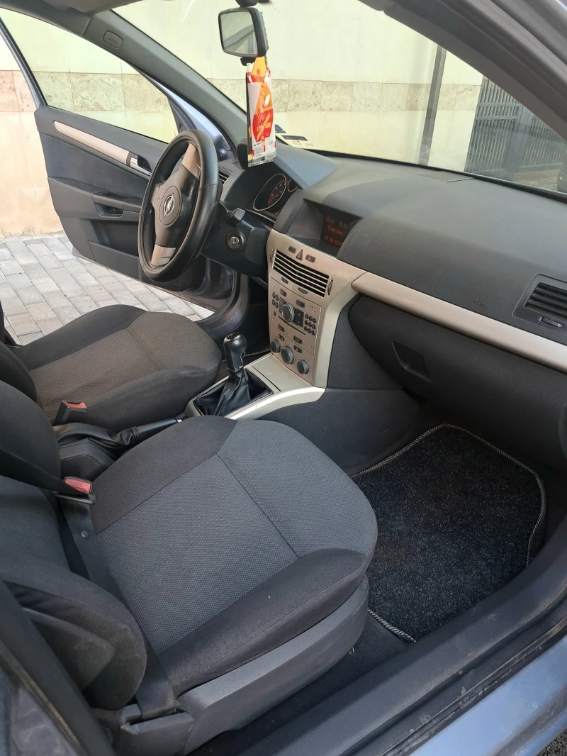Opel Astra Н, снимка 10 - Автомобили и джипове - 50912129