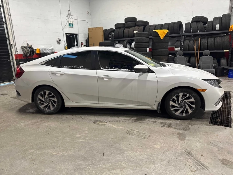 Honda Civic * EX * CARFAX * БЕЗ ПЪРВОНАЧАЛНА ВНОСКА, снимка 3 - Автомобили и джипове - 52747988