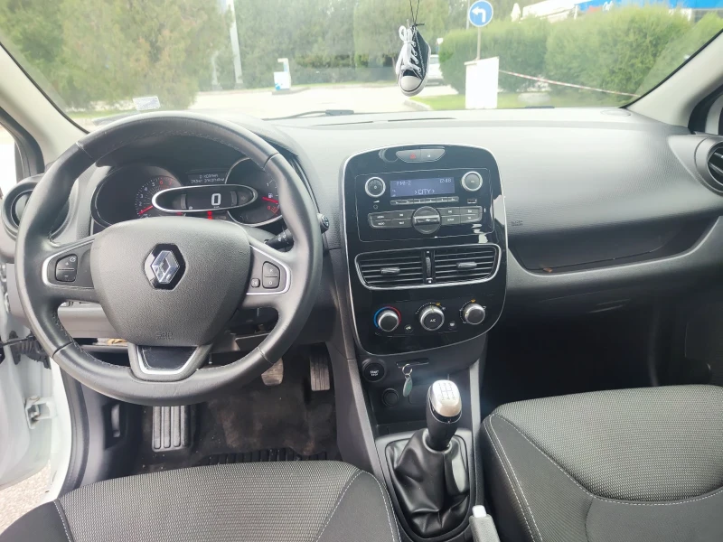Renault Clio 900, снимка 12 - Автомобили и джипове - 52857623