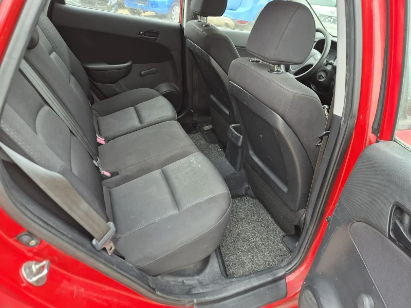 Hyundai I30 1.6CRDI EURO 4, снимка 6 - Автомобили и джипове - 52890341