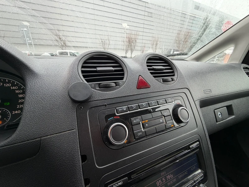 VW Caddy 2.0TDI* DSG* LONG* XXL, снимка 17 - Автомобили и джипове - 53324814