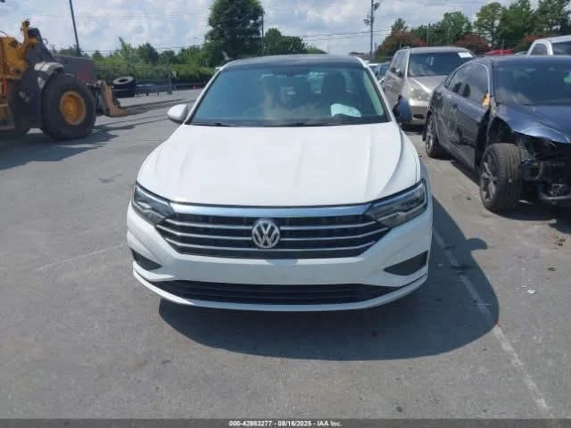VW Jetta  - изображение 6