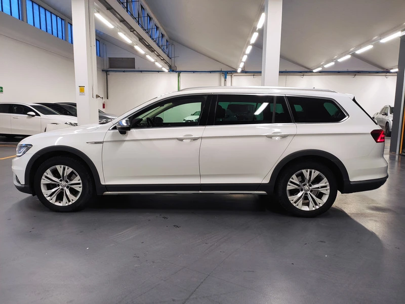 VW Passat ALLTRACK/EXECUTIVE, снимка 8 - Автомобили и джипове - 53735496