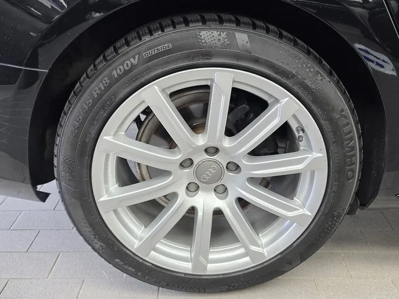 Audi A5 2.0 TDI Quattro - САМО 30% АВАНС, снимка 5 - Автомобили и джипове - 56003346