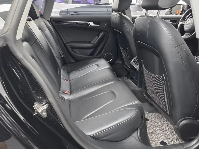 Audi A5 2.0 TDI Quattro - САМО 30% АВАНС, снимка 11 - Автомобили и джипове - 56003346