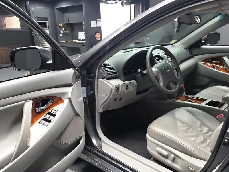 Toyota Camry  Hybrid, снимка 10 - Автомобили и джипове - 56589935