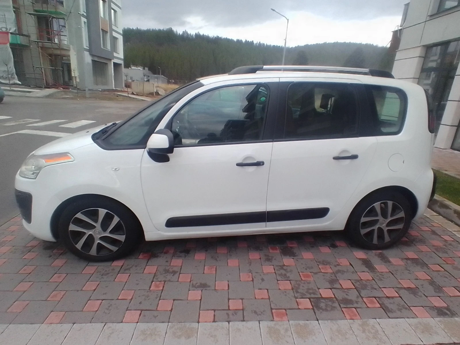 Citroen C3 Picasso 1.4 - изображение 7