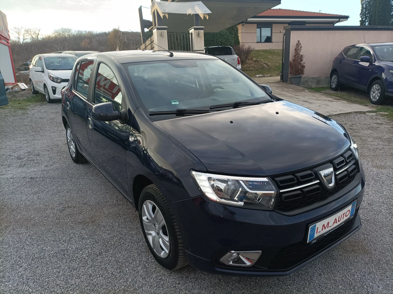 Dacia Sandero 1.0I-74K.C-74000KM.-EURO6-NAVI - изображение 3