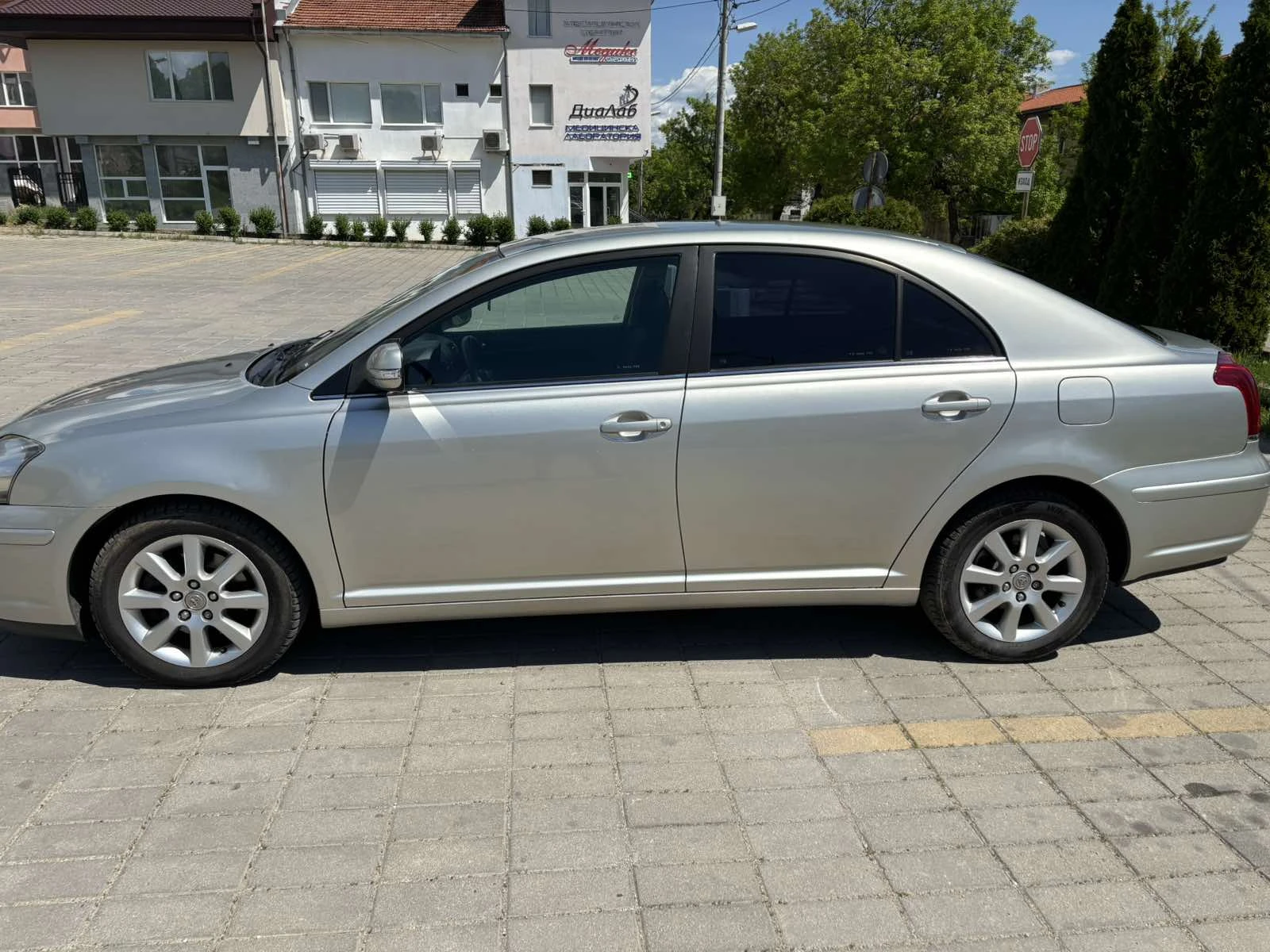 Toyota Avensis  - изображение 3