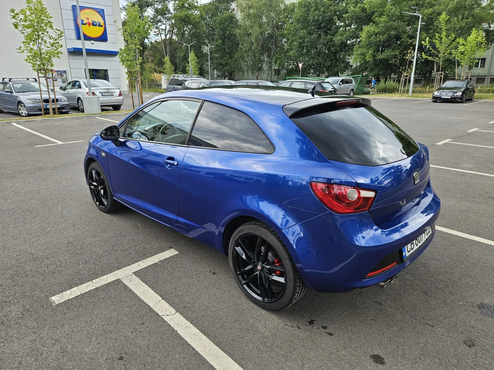 Seat Ibiza, снимка 7 - Автомобили и джипове - 54335565