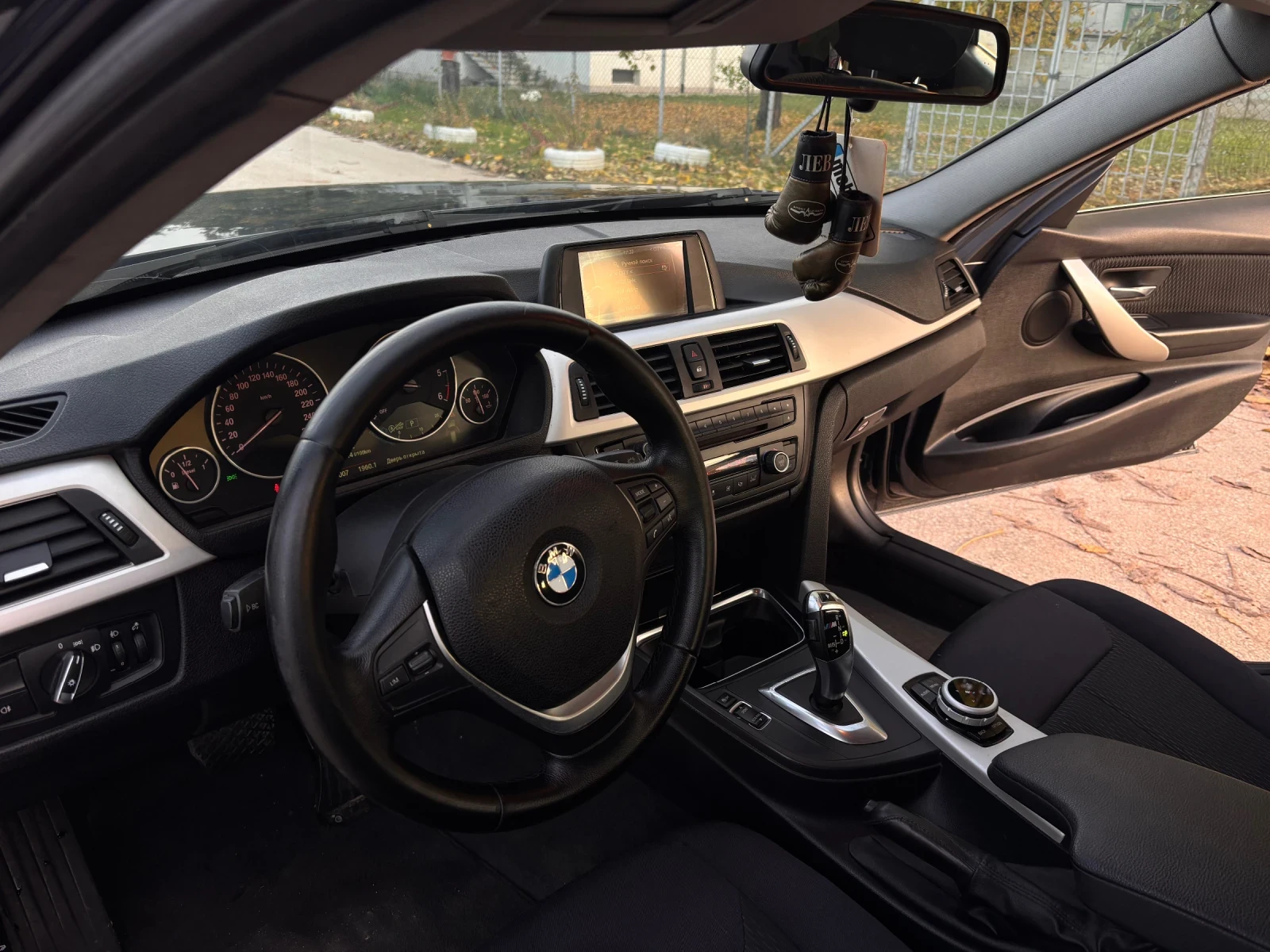 BMW 320 1.6d automatic, снимка 9 - Автомобили и джипове - 53433483