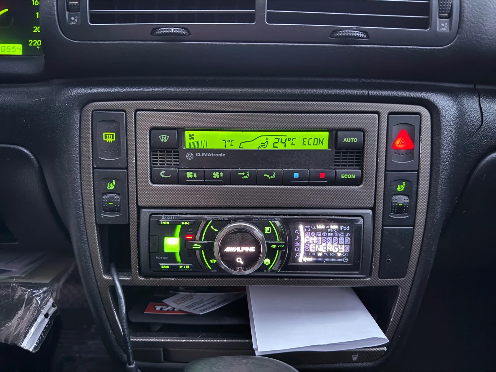 VW Passat 1.9 TDI 110hp, снимка 12 - Автомобили и джипове - 53899360