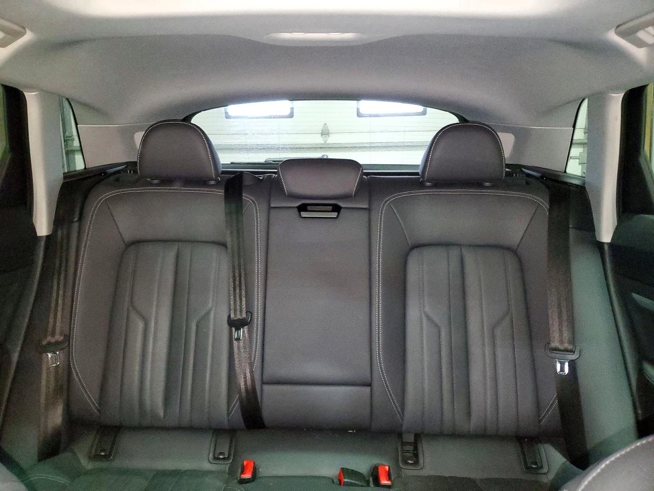 Audi E-Tron Premium Plus, снимка 10 - Автомобили и джипове - 54401899