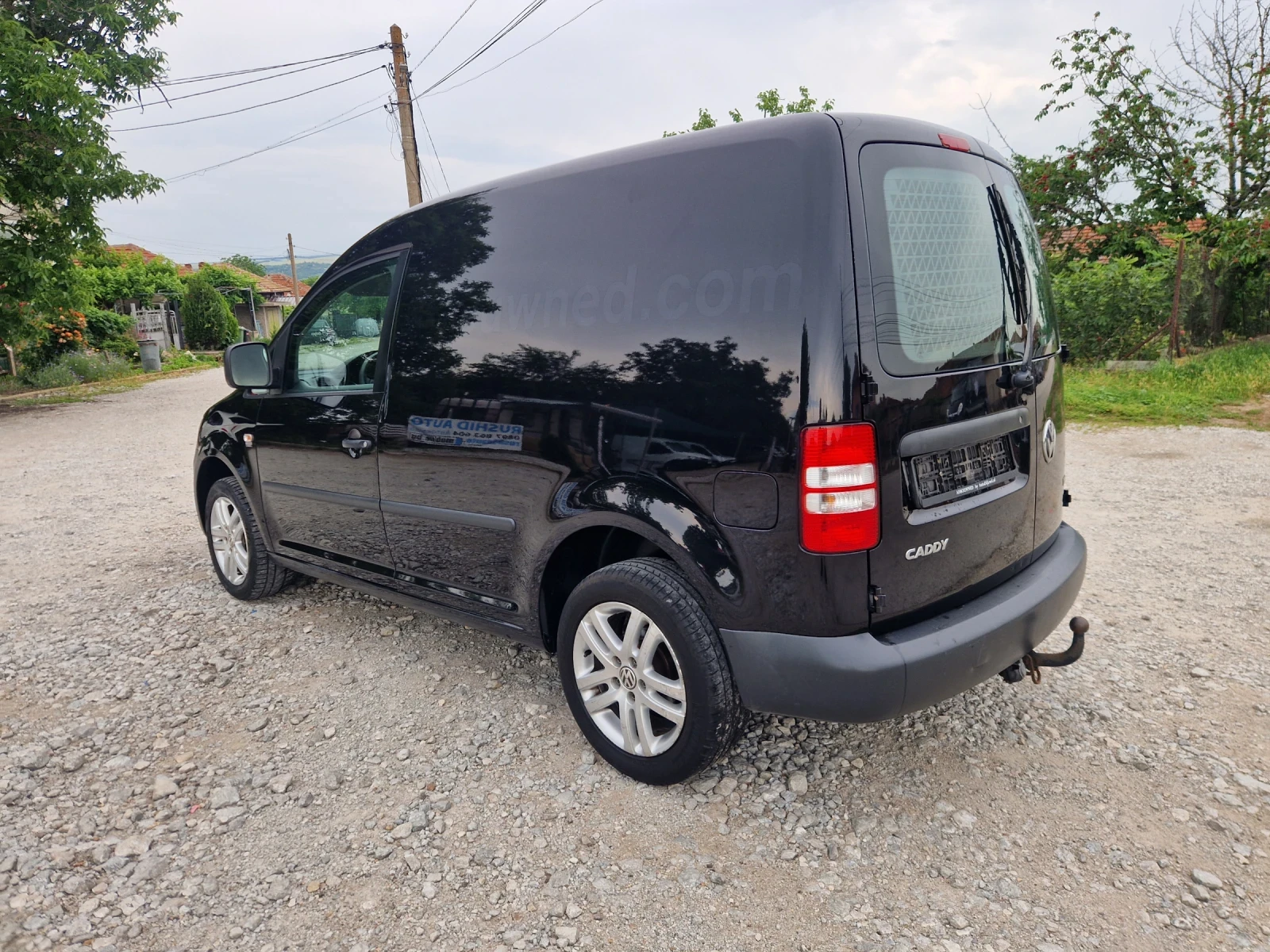 VW Caddy 1.6 TDI, снимка 4 - Автомобили и джипове - 54801576