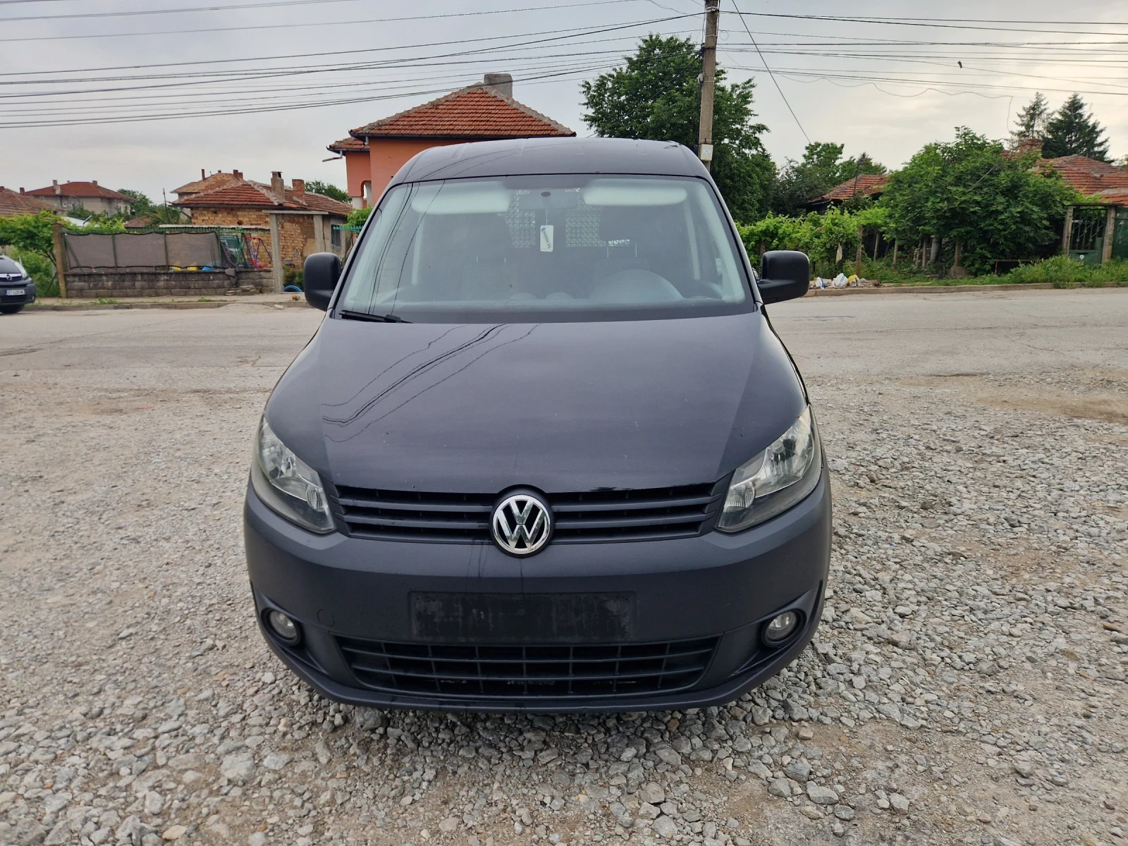 VW Caddy 1.6 TDI, снимка 3 - Автомобили и джипове - 54801576