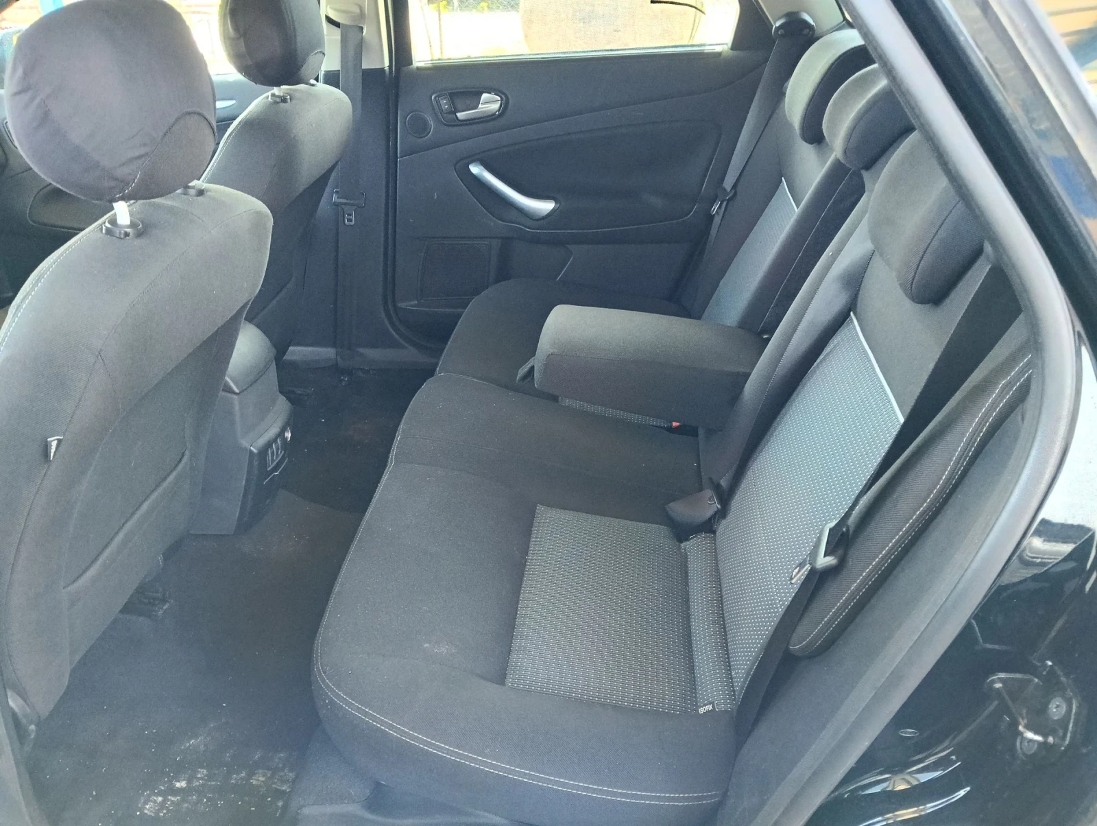 Ford Mondeo 2.0TDCi 140кс , снимка 10 - Автомобили и джипове - 55032980