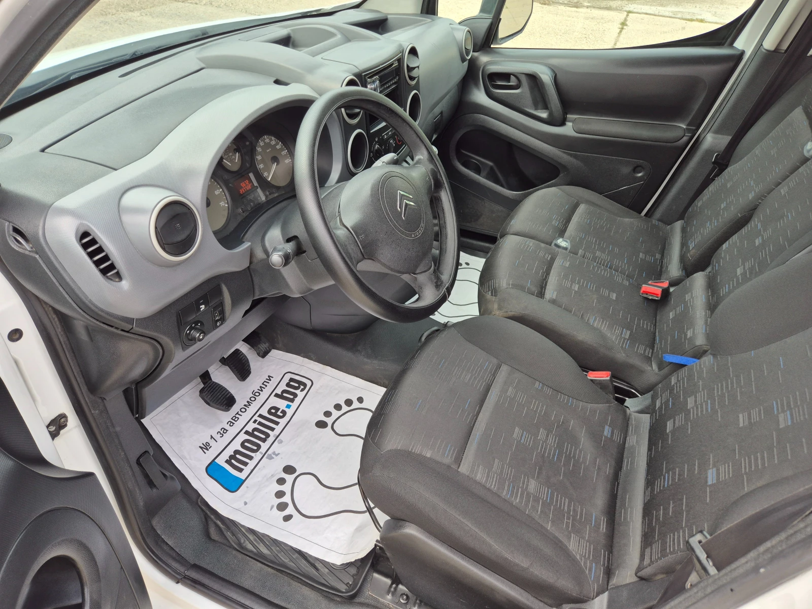 Citroen Berlingo 1.6 HDI-Италия, снимка 6 - Автомобили и джипове - 55376143