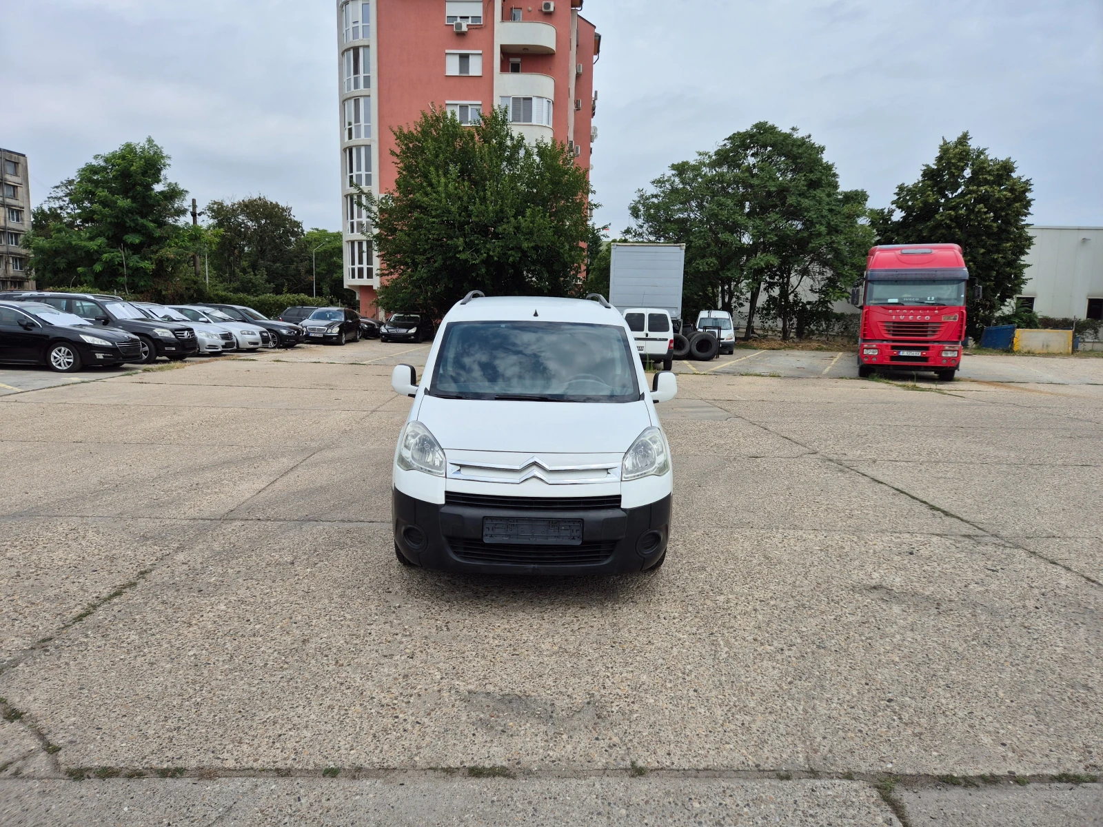 Citroen Berlingo 1.6 HDI-Италия, снимка 2 - Автомобили и джипове - 55376143