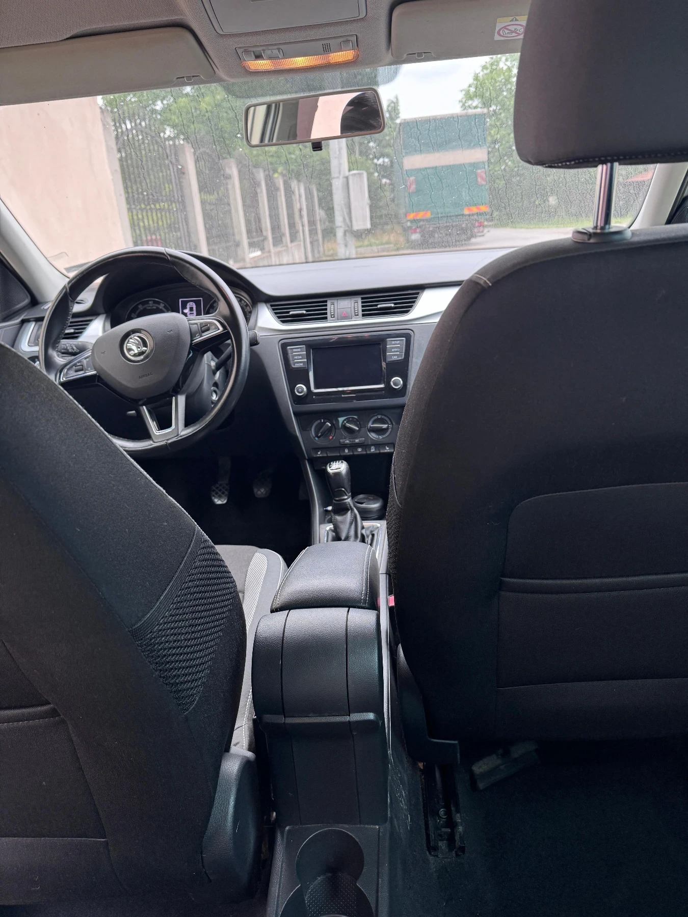 Skoda Rapid Fastback, снимка 6 - Автомобили и джипове - 55479525