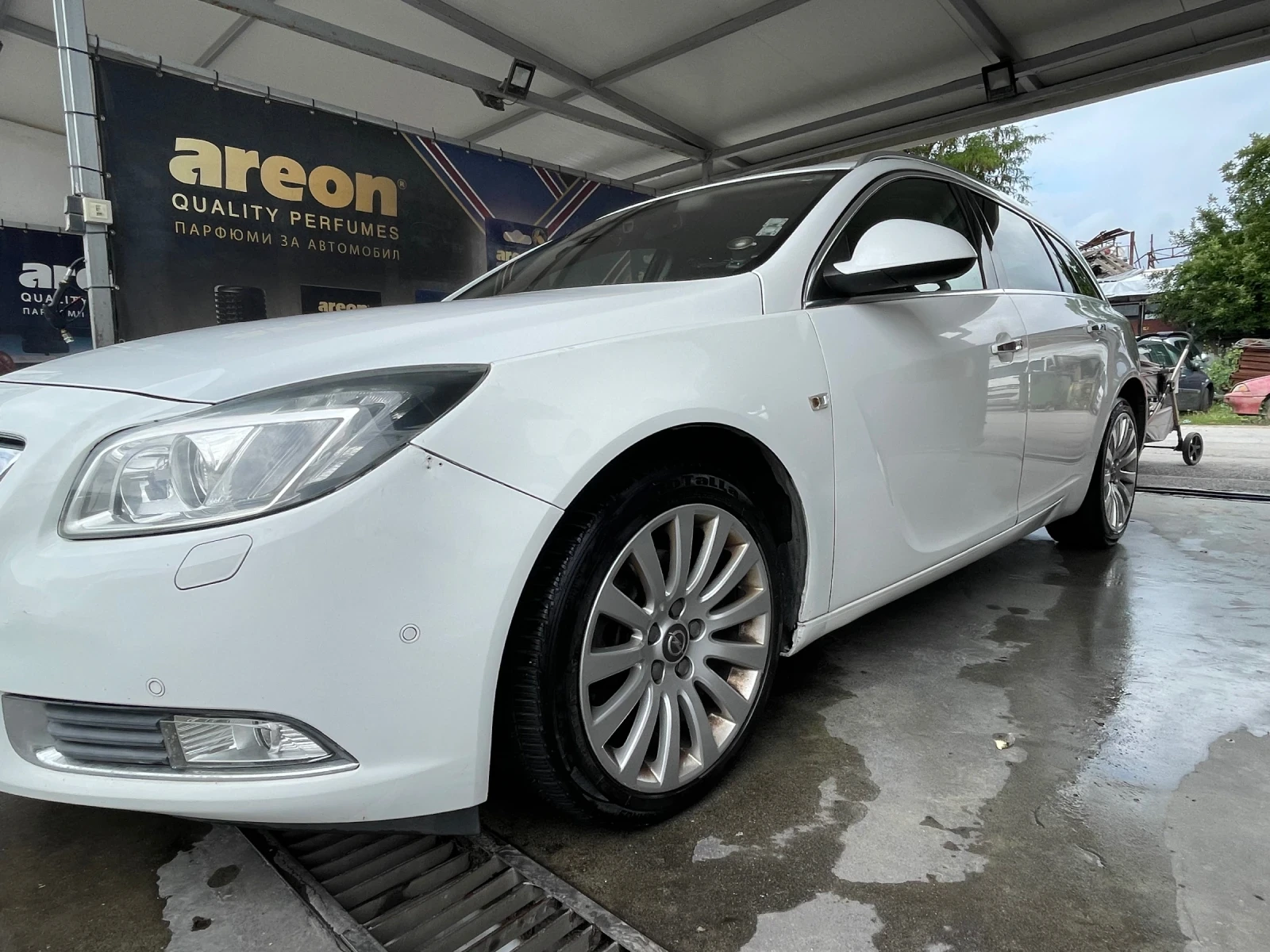 Opel Insignia 2.0 CDTI  Автомат комби * * бърза продажба