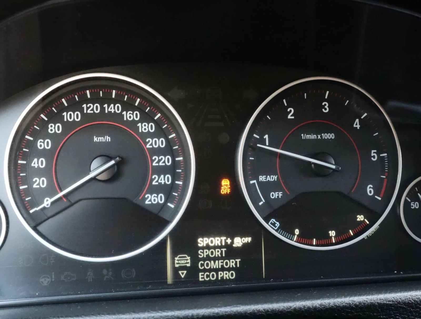 BMW 320 d/Harman Kardon/Sport/PDC/Подгрев, снимка 13 - Автомобили и джипове - 55676139