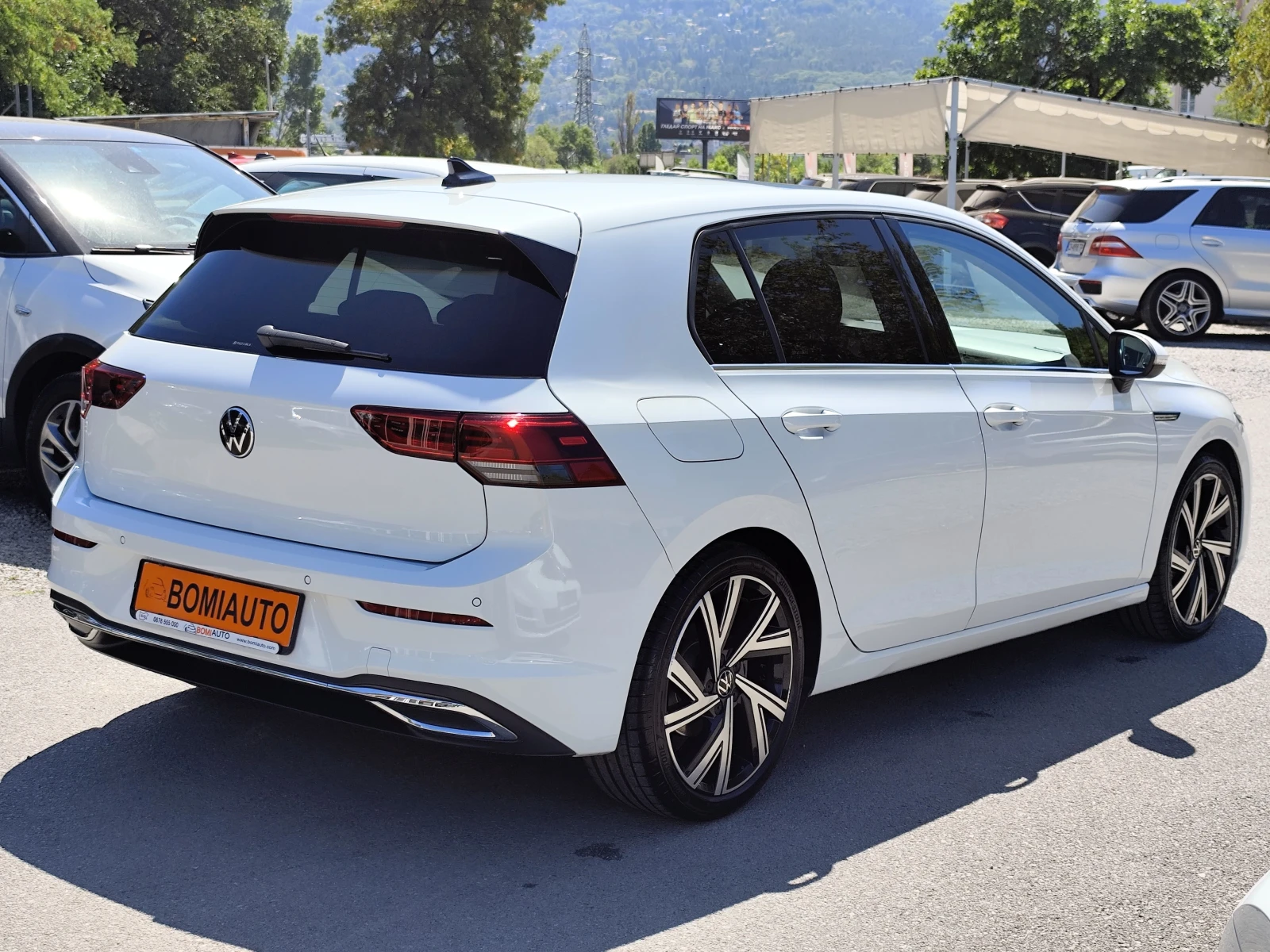 VW Golf 8* 1.5E-TSI* HYBRID* DSG* NAVI* CAMERA* DIGITAL* , снимка 4 - Автомобили и джипове - 55960467