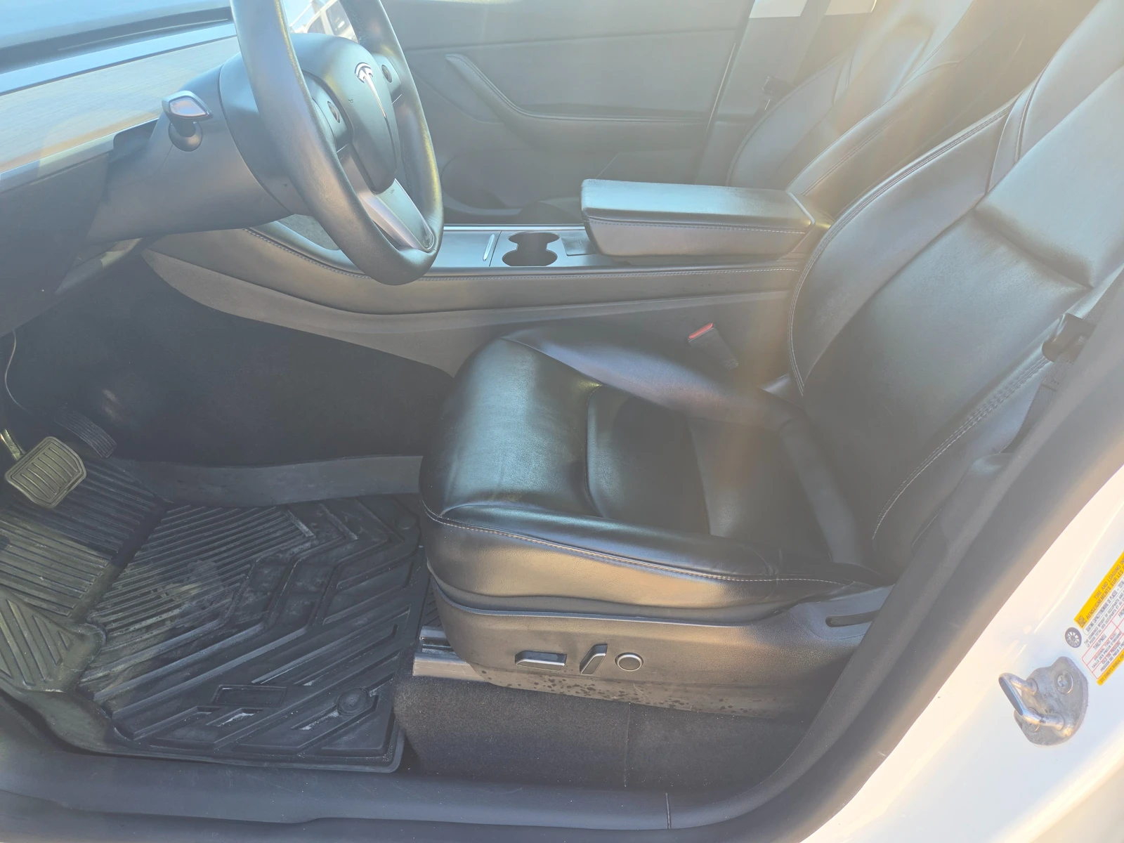 Tesla Model Y MODEL Y LONG RANGE * CARFAX * AWD * NAV, снимка 7 - Автомобили и джипове - 56208063
