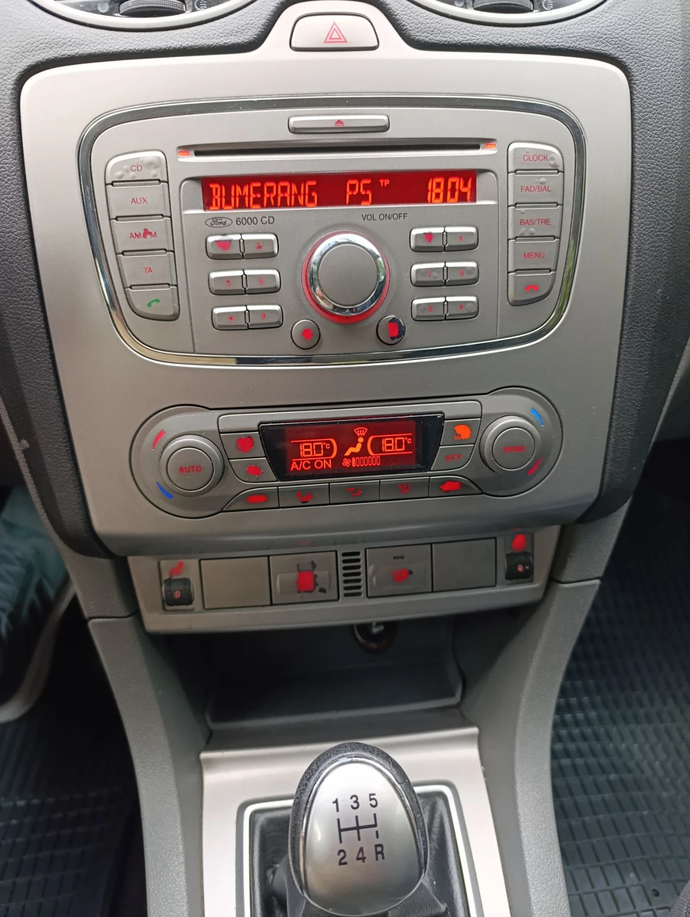 Ford Focus 1.6 Бензин , снимка 10 - Автомобили и джипове - 56557532