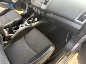 Mitsubishi Outlander 2.2DI-D-4x4-150-Avtomat.., снимка 12