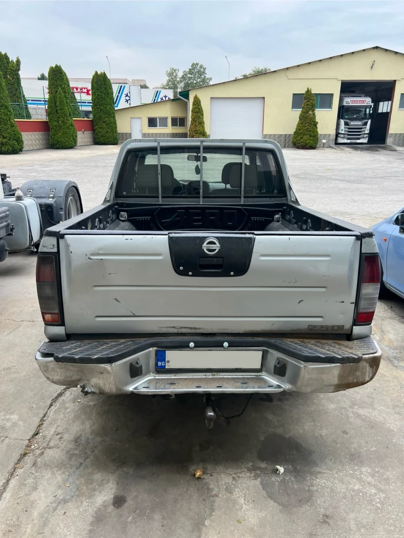 Nissan Navara 2.5 dCi * ПРОБЛЕМ В ДВИГАТЕЛЯ* , снимка 5 - Автомобили и джипове - 48316230