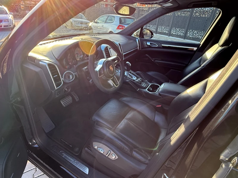 Porsche Cayenne, снимка 7 - Автомобили и джипове - 52659814