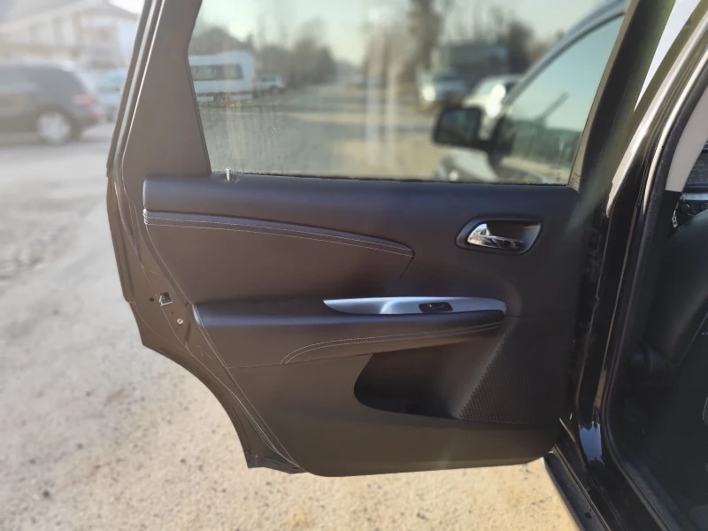 Fiat Freemont 170кс., снимка 16 - Автомобили и джипове - 52866576