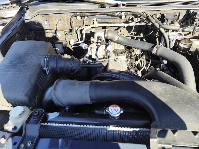 Mitsubishi Pajero 2.5D* 4X4* Klimatronik* , снимка 13 - Автомобили и джипове - 52927894