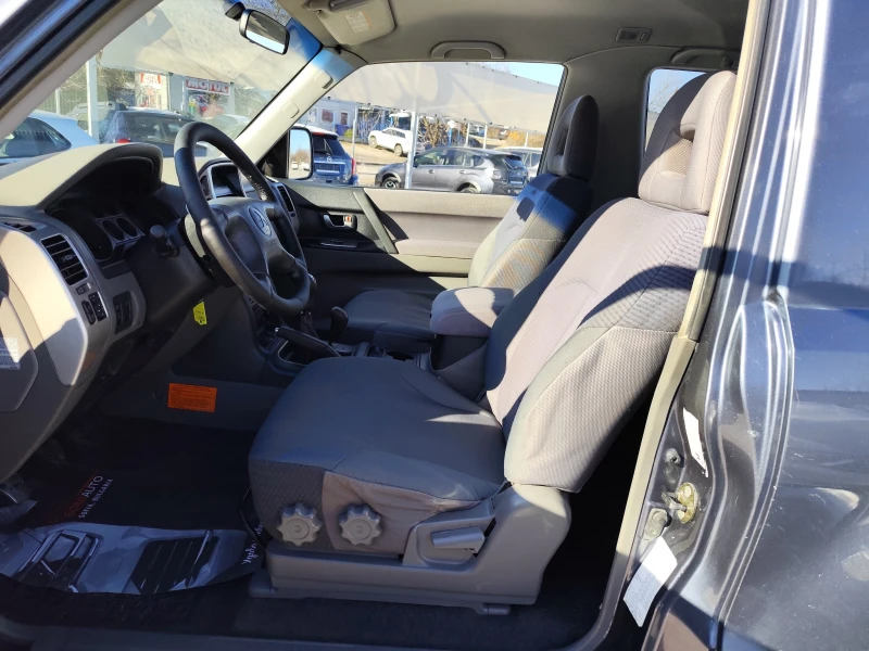 Mitsubishi Pajero 2.5D* 4X4* Klimatronik* , снимка 7 - Автомобили и джипове - 52927894