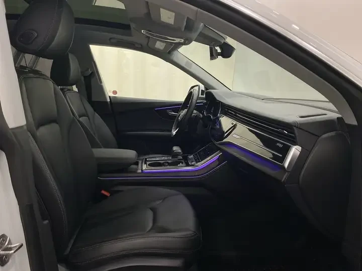 Audi Q8 Technik* Bang & Olufsen* Virtual Cockpit Plus, снимка 8 - Автомобили и джипове - 54662594