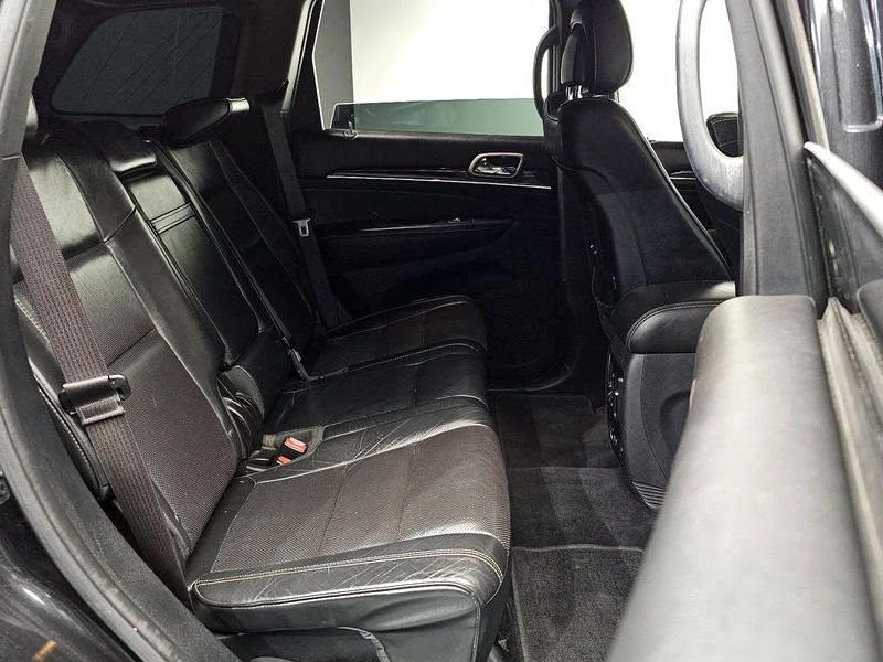 Jeep Cherokee 3.0 Diesel Overland| 240к.с.| ВКЛ.ТЕХНОТЕСТ, снимка 12 - Автомобили и джипове - 55644235