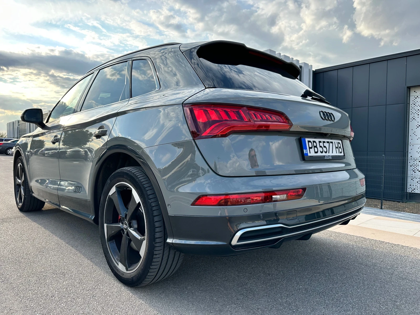 Audi Q5 Quattro/ S-Line + + + / Executive Black Edition - изображение 2